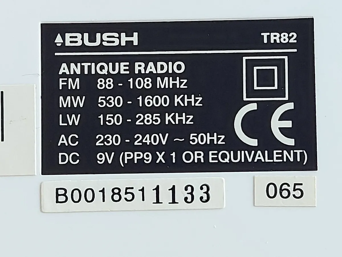 BUSH Antique Style Radio TR82, Works great - Image 3