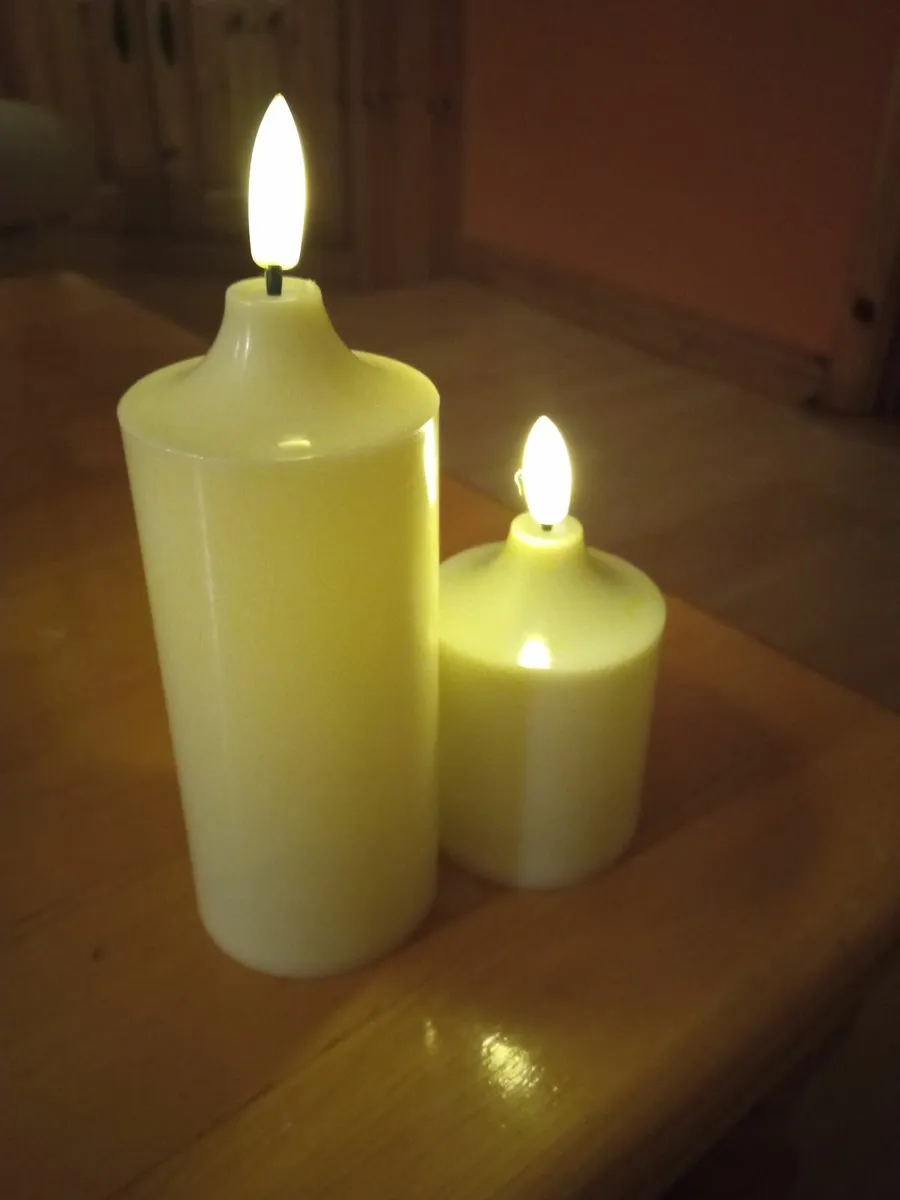 2 Battery Candles