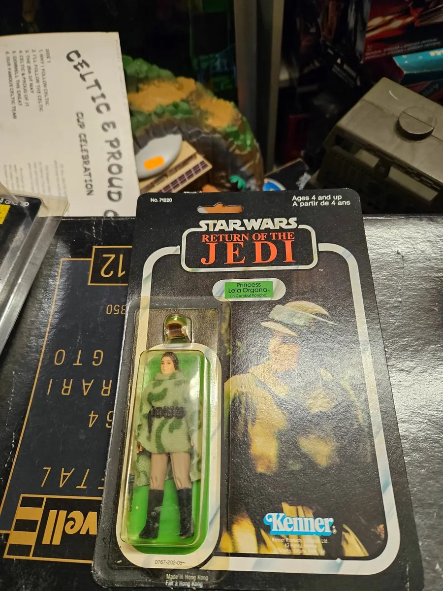 Vintage Star Wars ROTJ Princess Leia Poncho - Image 1