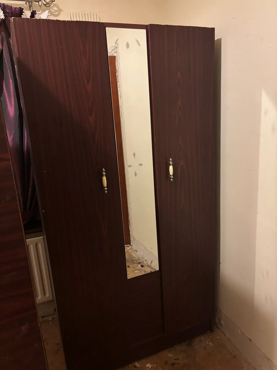 Bedroom wardrobes - Image 1