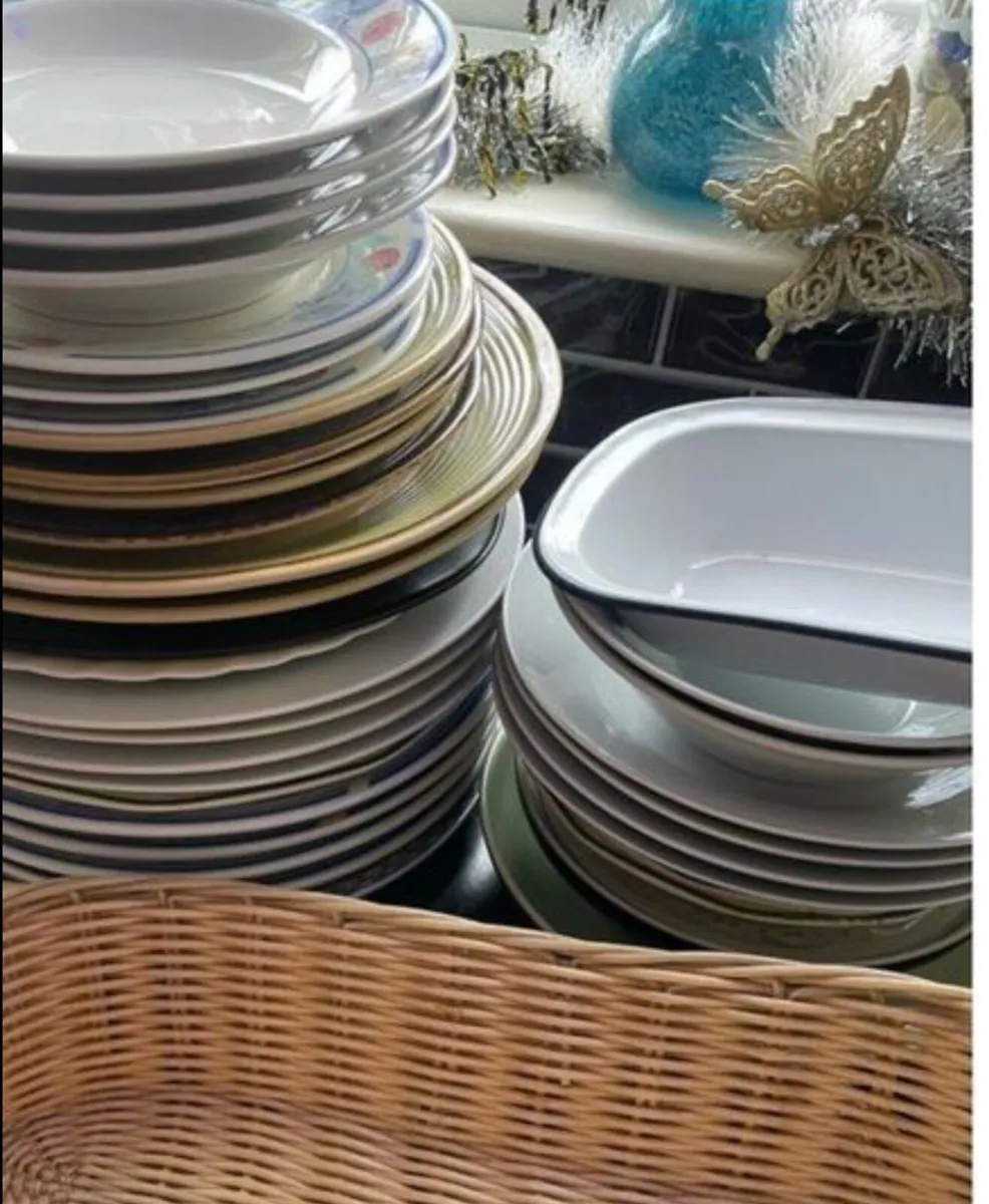 Dishes plates - Image 1