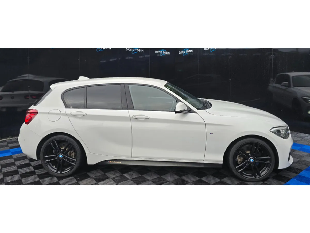BMW 1-Series 118i MSPORT AUTO SHADOW EDITION - Image 3