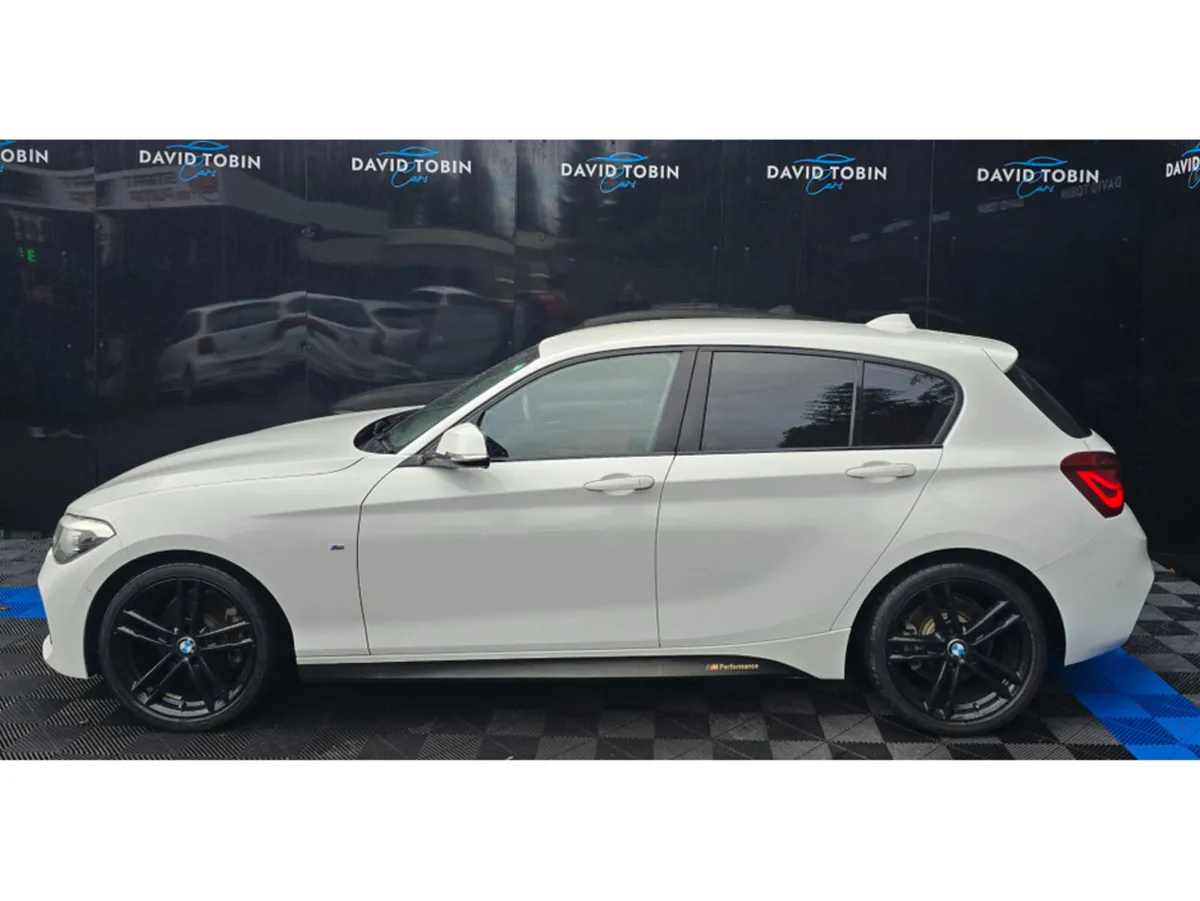 BMW 1-Series 118i MSPORT AUTO SHADOW EDITION - Image 4