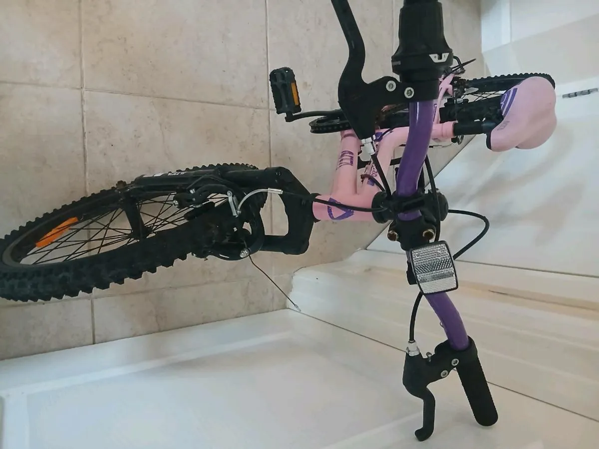 Girls bike - Image 3