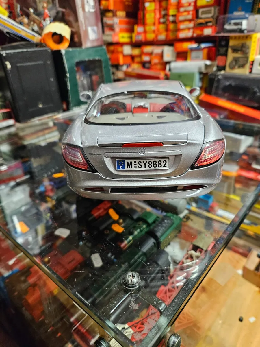 Corgi Motormax Mercedes 1:12 - Image 4