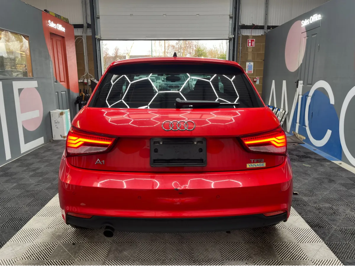 Audi A1 €16950! 2017 AUDI A1 TFSI 1.0 AUTOMATIC - Image 3