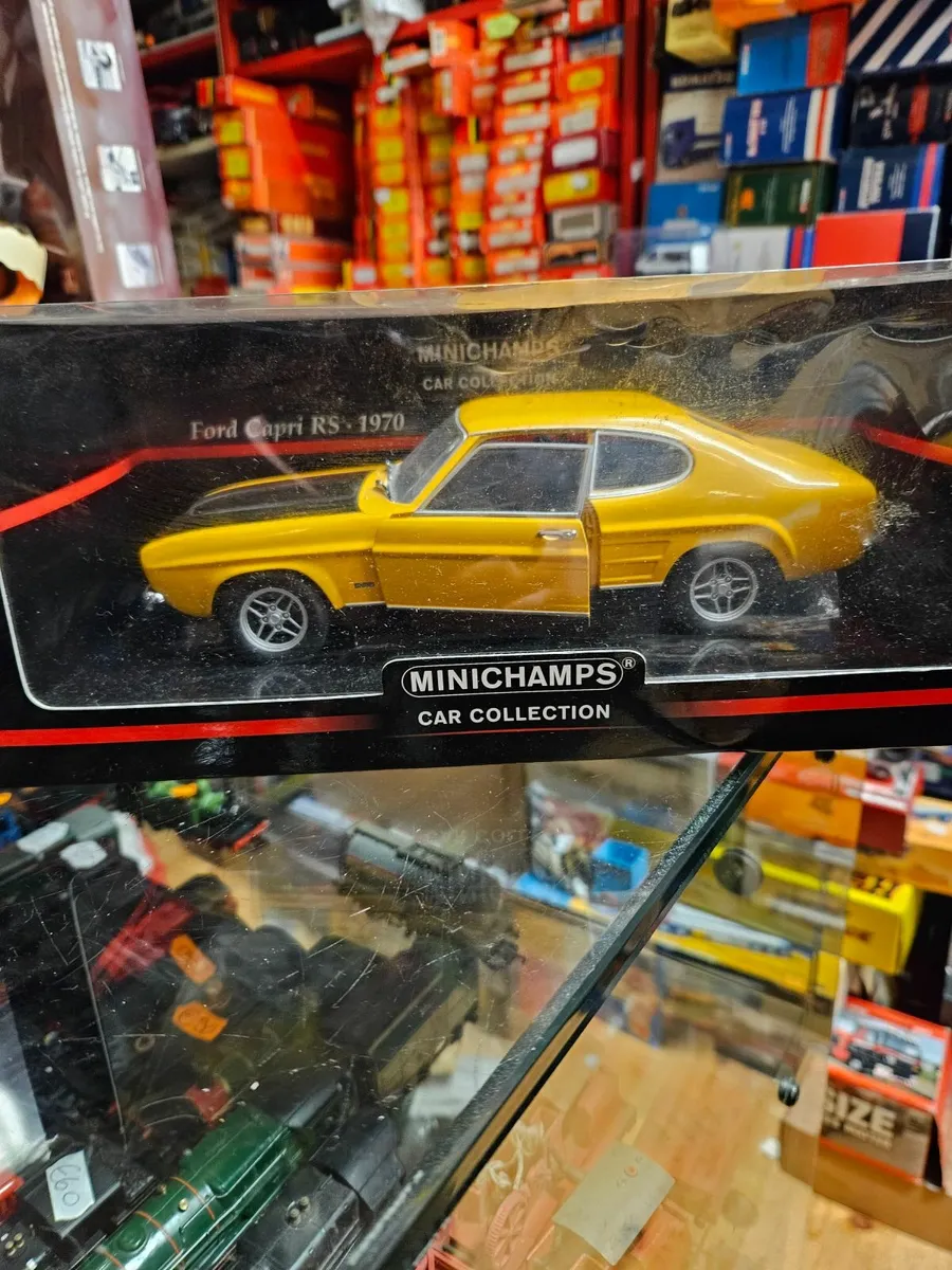 Corgi Minichamps Ford Capri 1.18 - Image 2