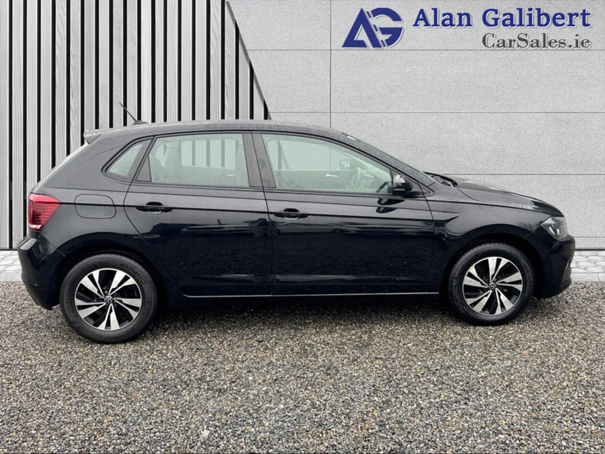 Volkswagen Polo TRENDLINE 1.0 €86 PW - Image 3