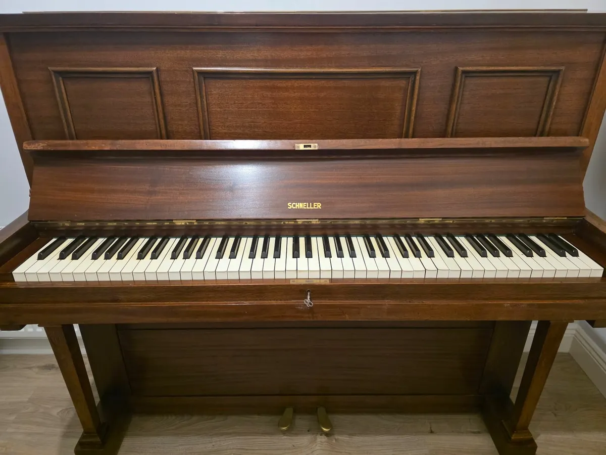 Piano - Image 1