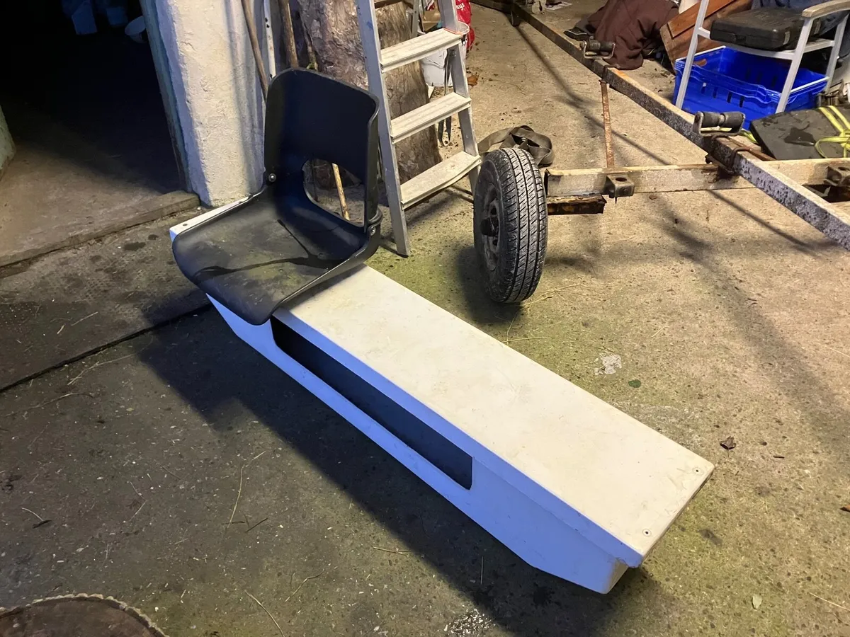 ORKNEY LONGLINER F/GLASS CENTRE SEAT STORAGE UNDER - Image 2