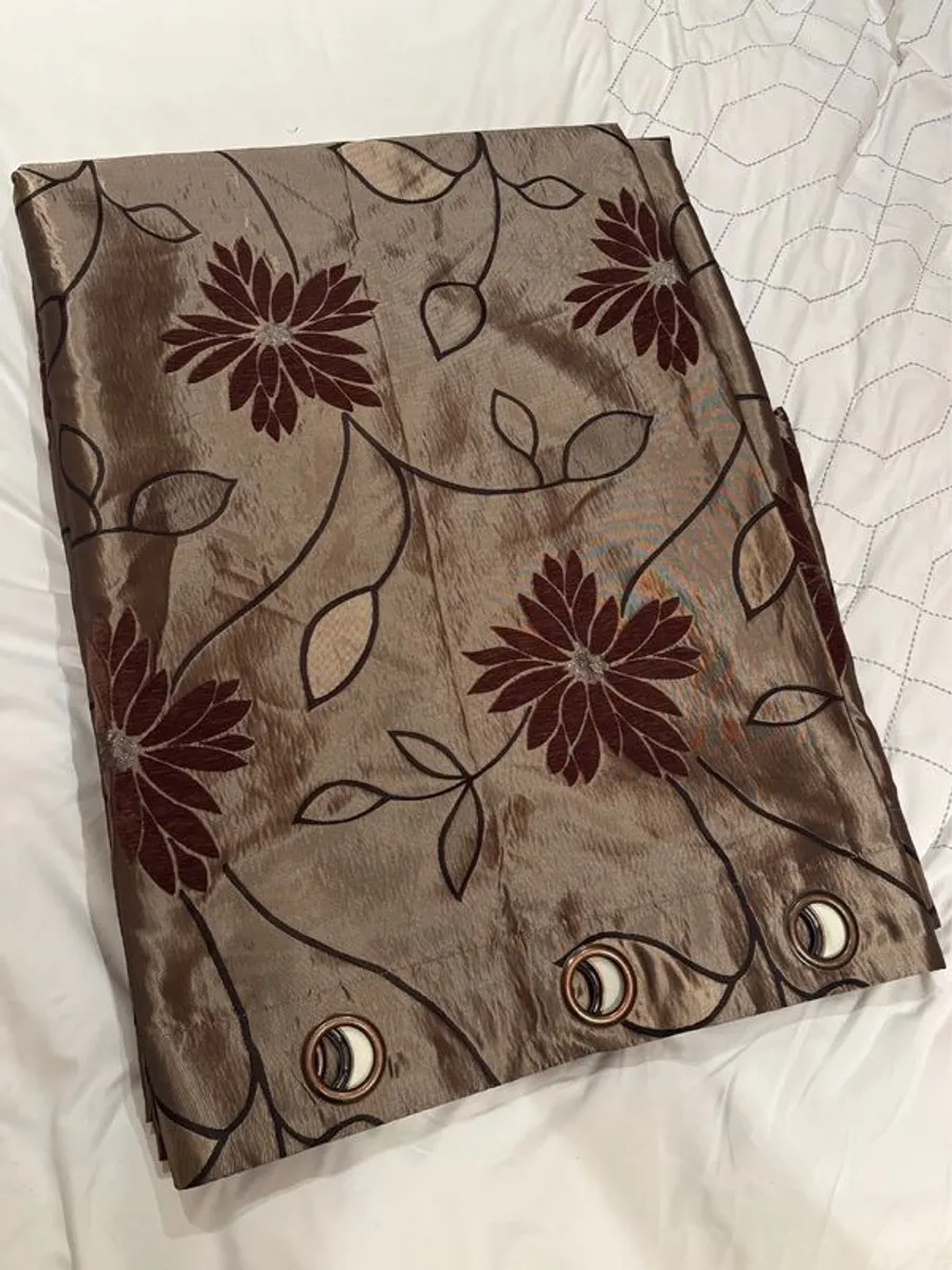 Curtains - Image 1