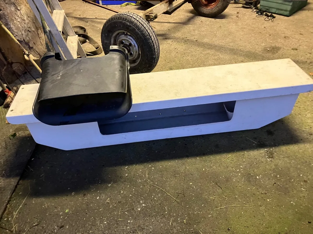 ORKNEY LONGLINER F/GLASS CENTRE SEAT STORAGE UNDER - Image 4