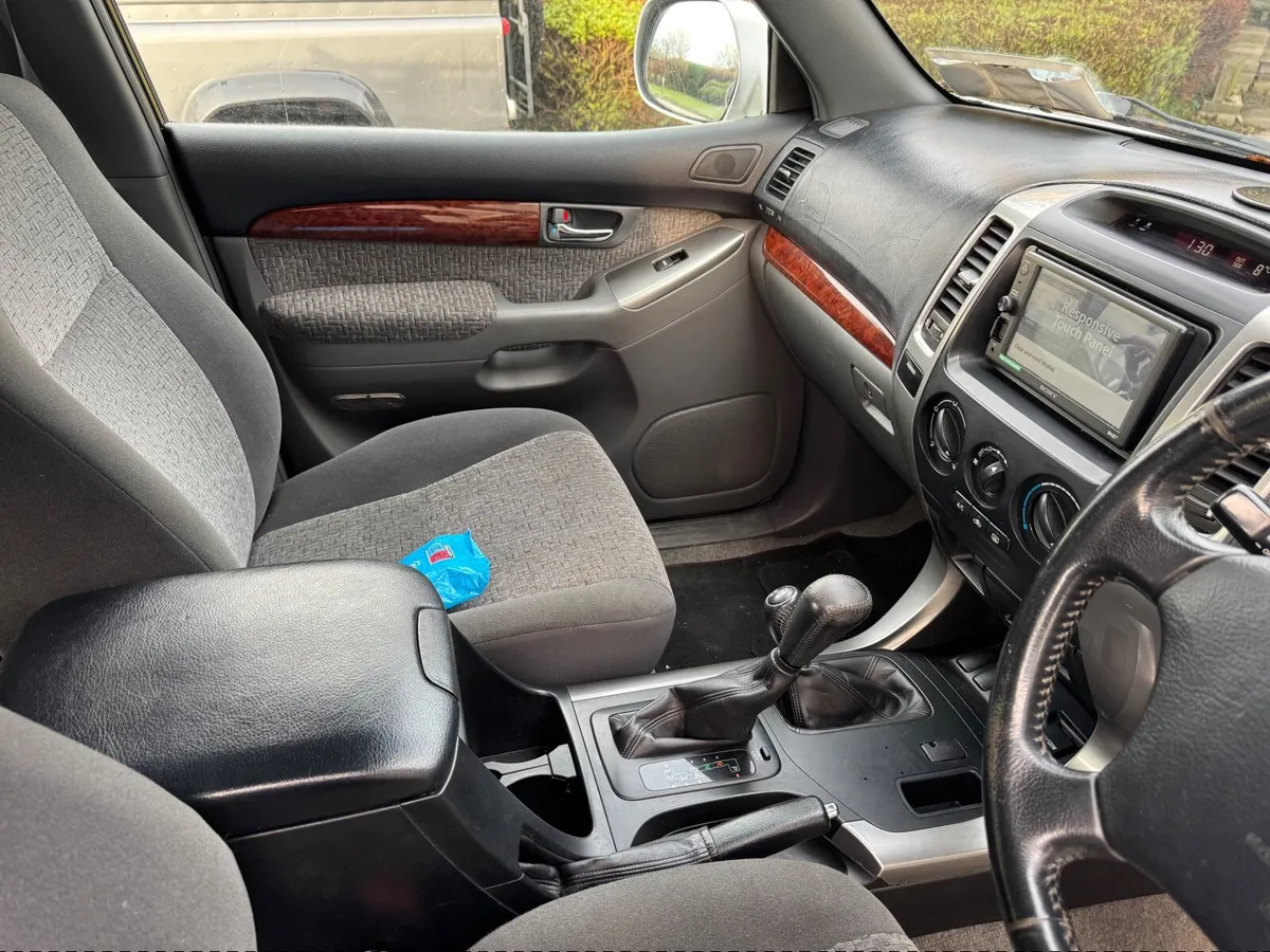 Toyota Land Cruiser 2006 - Image 4