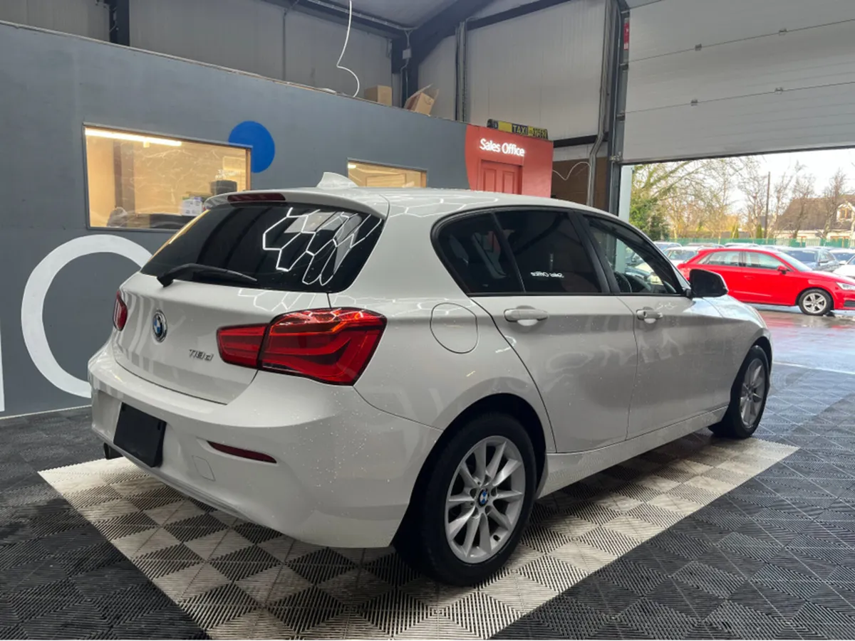 BMW 1-Series 2016 BMW 118D STYLE 2.0 AUTOMATIC / C - Image 2