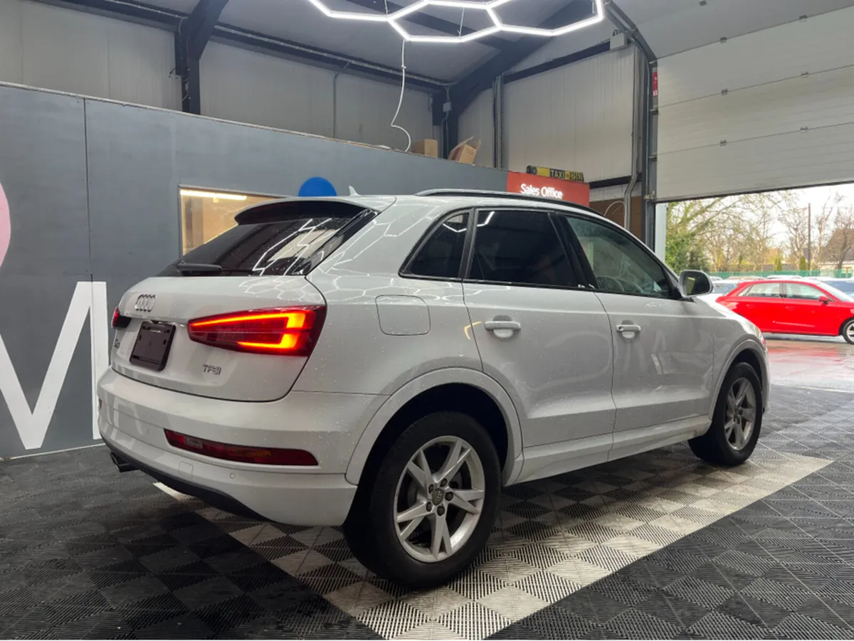 Audi Q3 2017 AUDI Q3 TFSI SPORT 1.4 AUTOMATIC /  R - Image 2