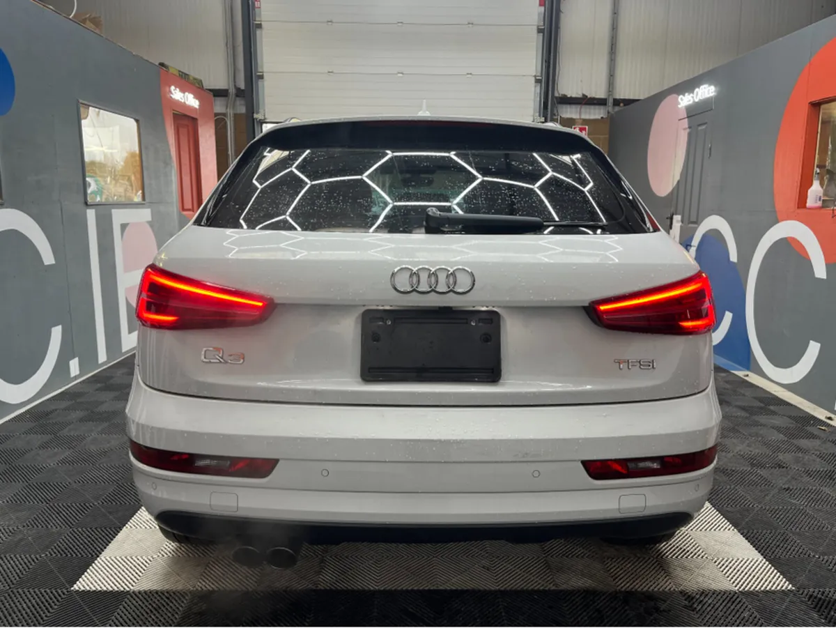 Audi Q3 2017 AUDI Q3 TFSI SPORT 1.4 AUTOMATIC /  R - Image 3