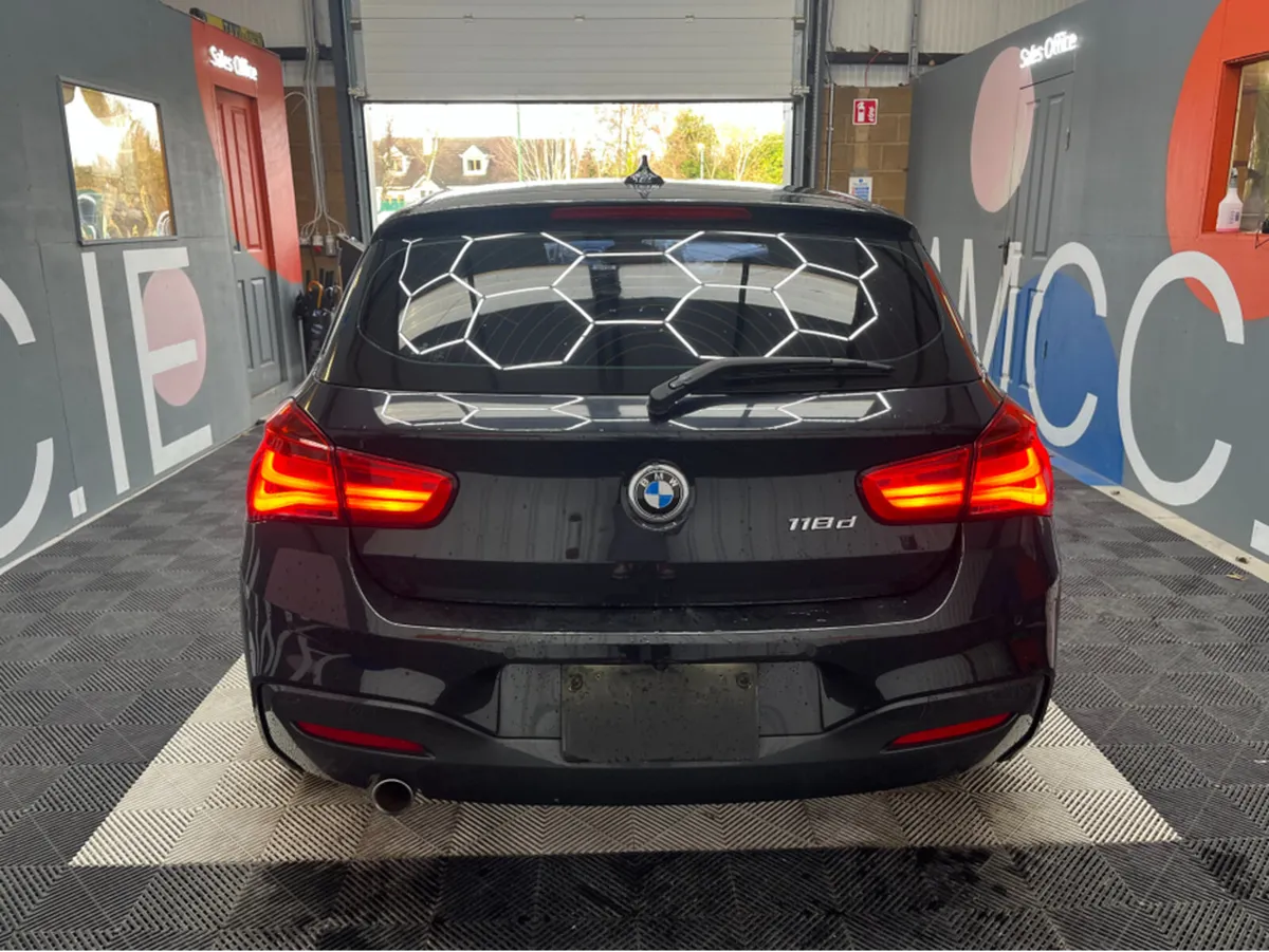 BMW 1-Series 2017 BMW 118D M-SPORT 2.0 AUTOMATIC / - Image 3