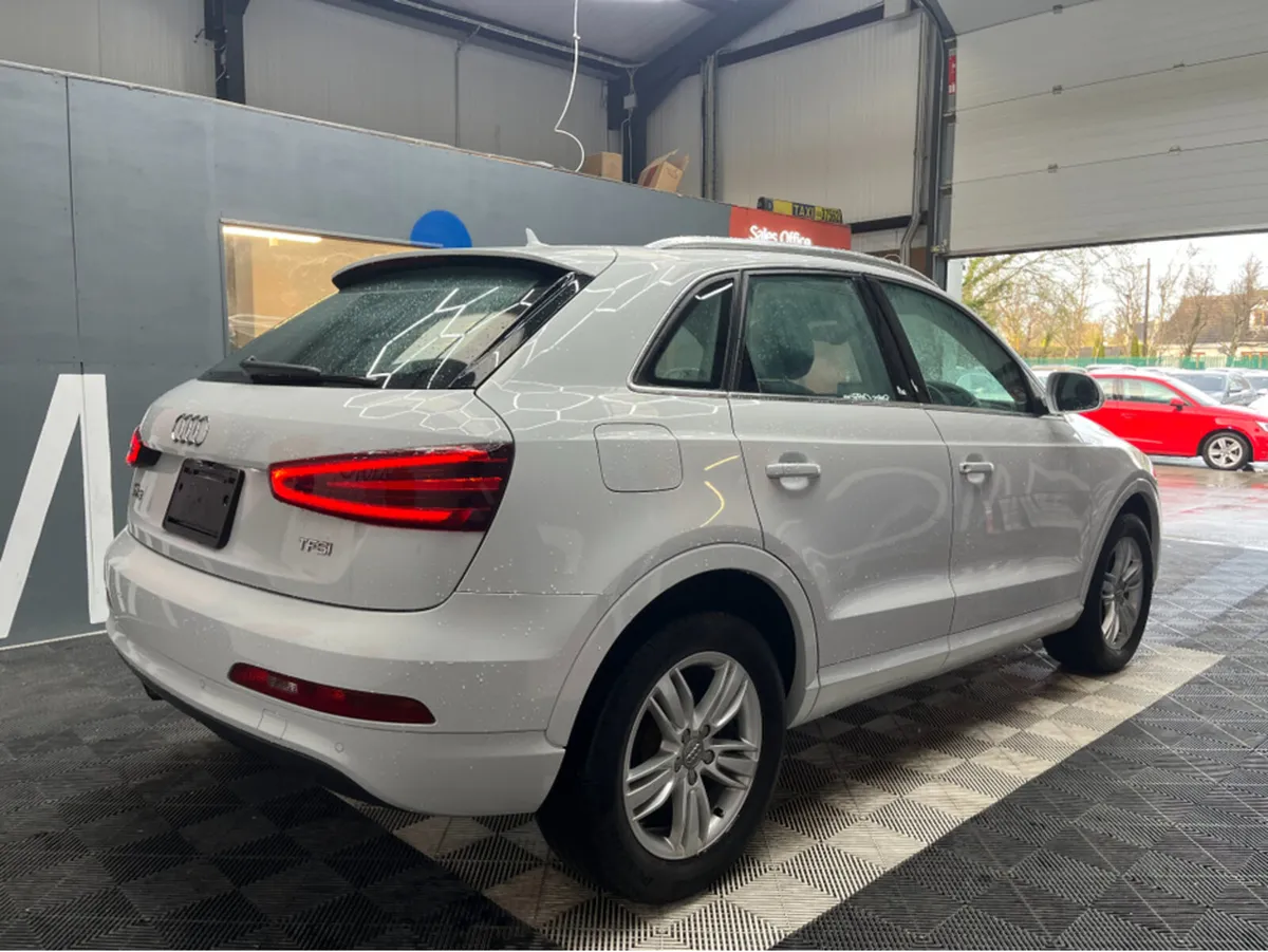 Audi Q3 2015 AUDI Q3 TFSI 1.4 AUTOMATIC / REVERSE - Image 2