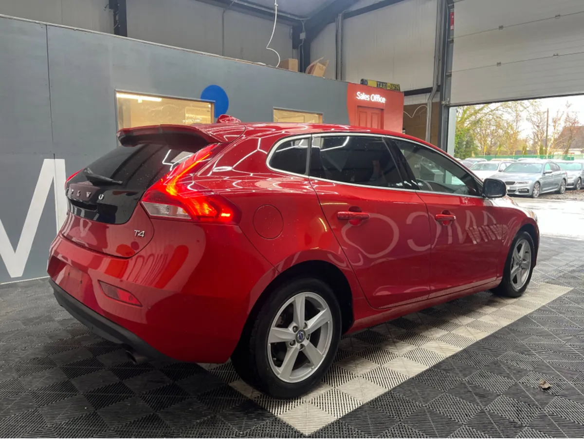 Volvo V40 €10950 2014 VOLVO V40 AUTOMATIC T4 PACKA - Image 2
