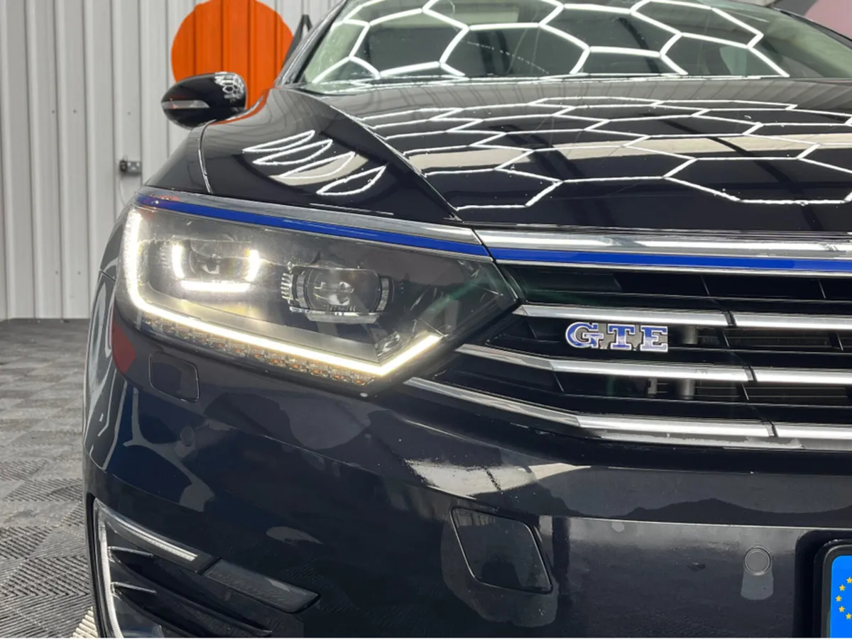 Volkswagen Passat €18950! VW PASSAT GTE Plug in Hy - Image 3
