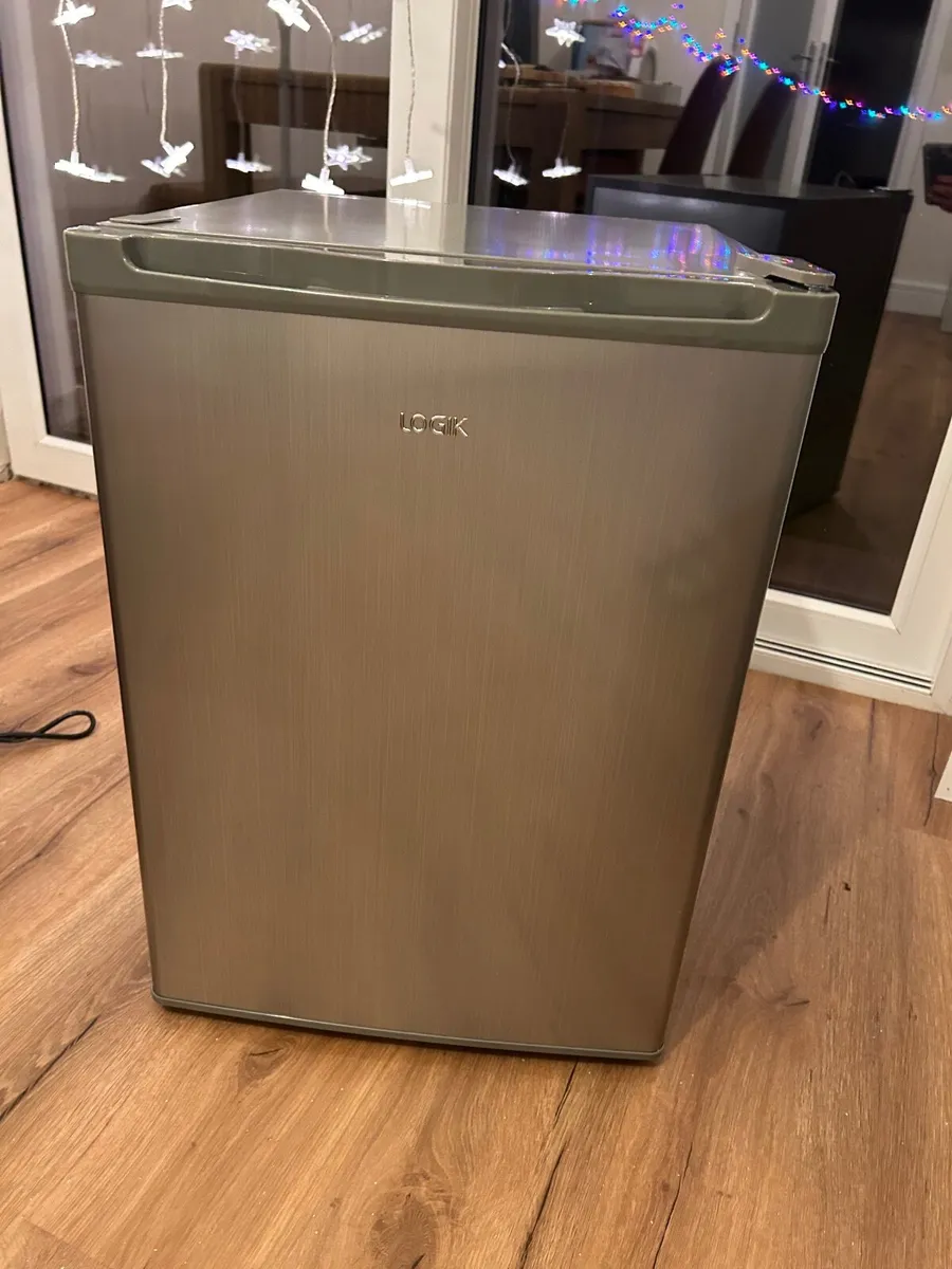 Mini Fridge - Image 2