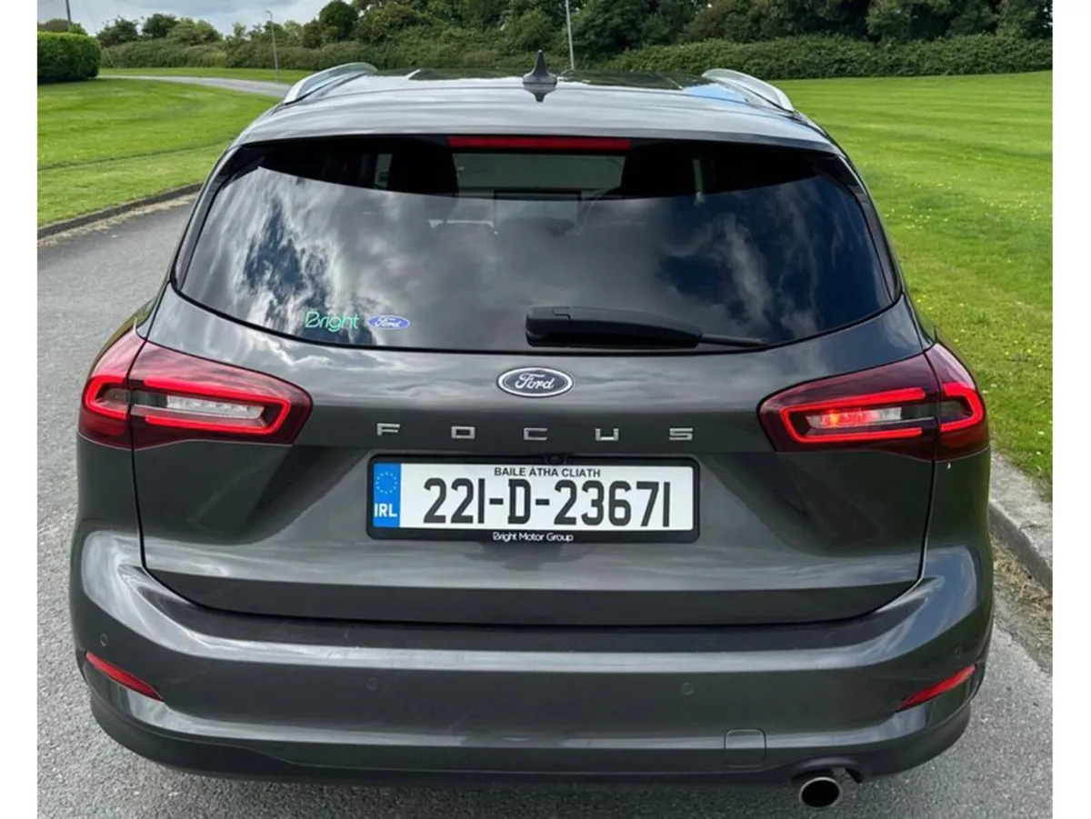 Ford Focus TITANIUM 1.5 AUTOMATIC ** 1 OWNER IRISH - Image 4