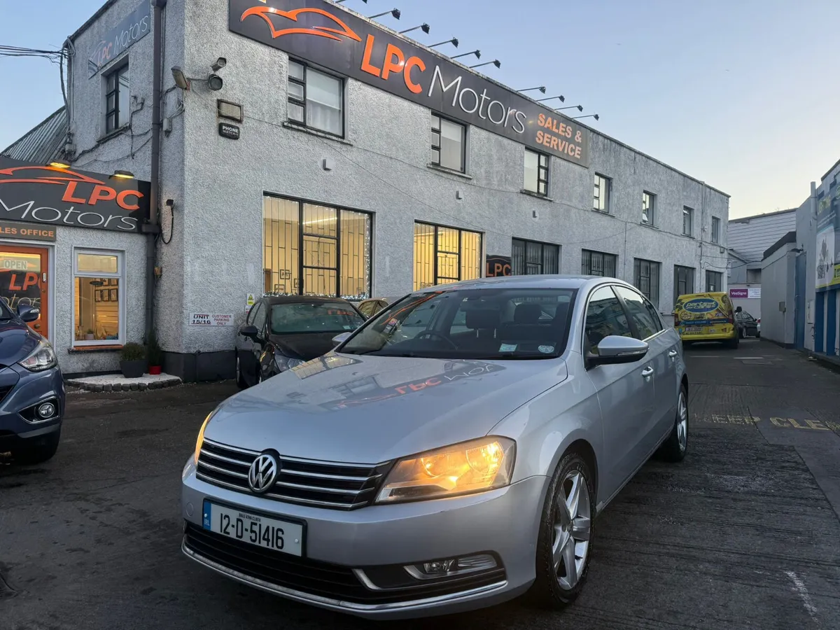Volkswagen Passat 2012 - Image 3