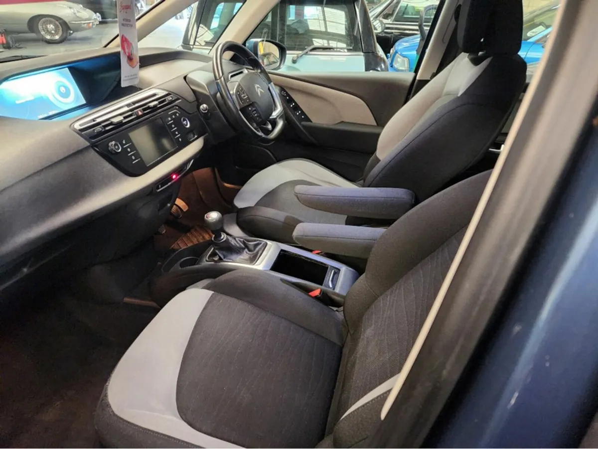 C4 picasso 2016 7 seats - Image 4