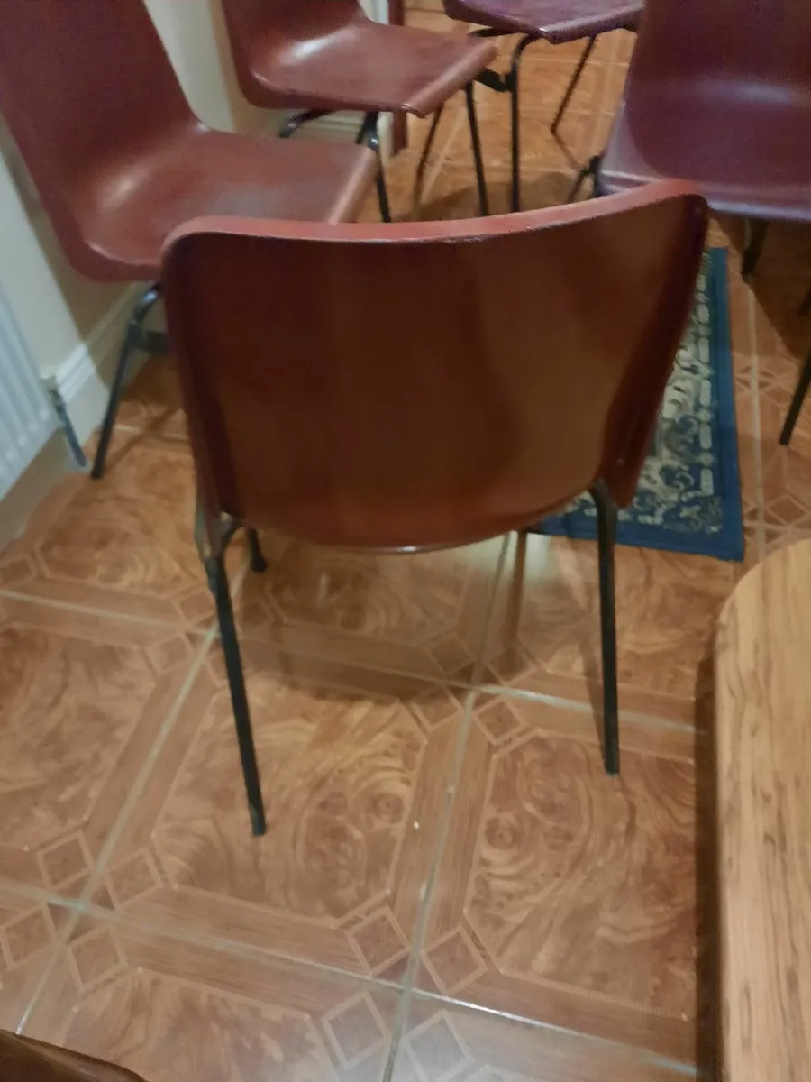 Poly chairs - Image 2