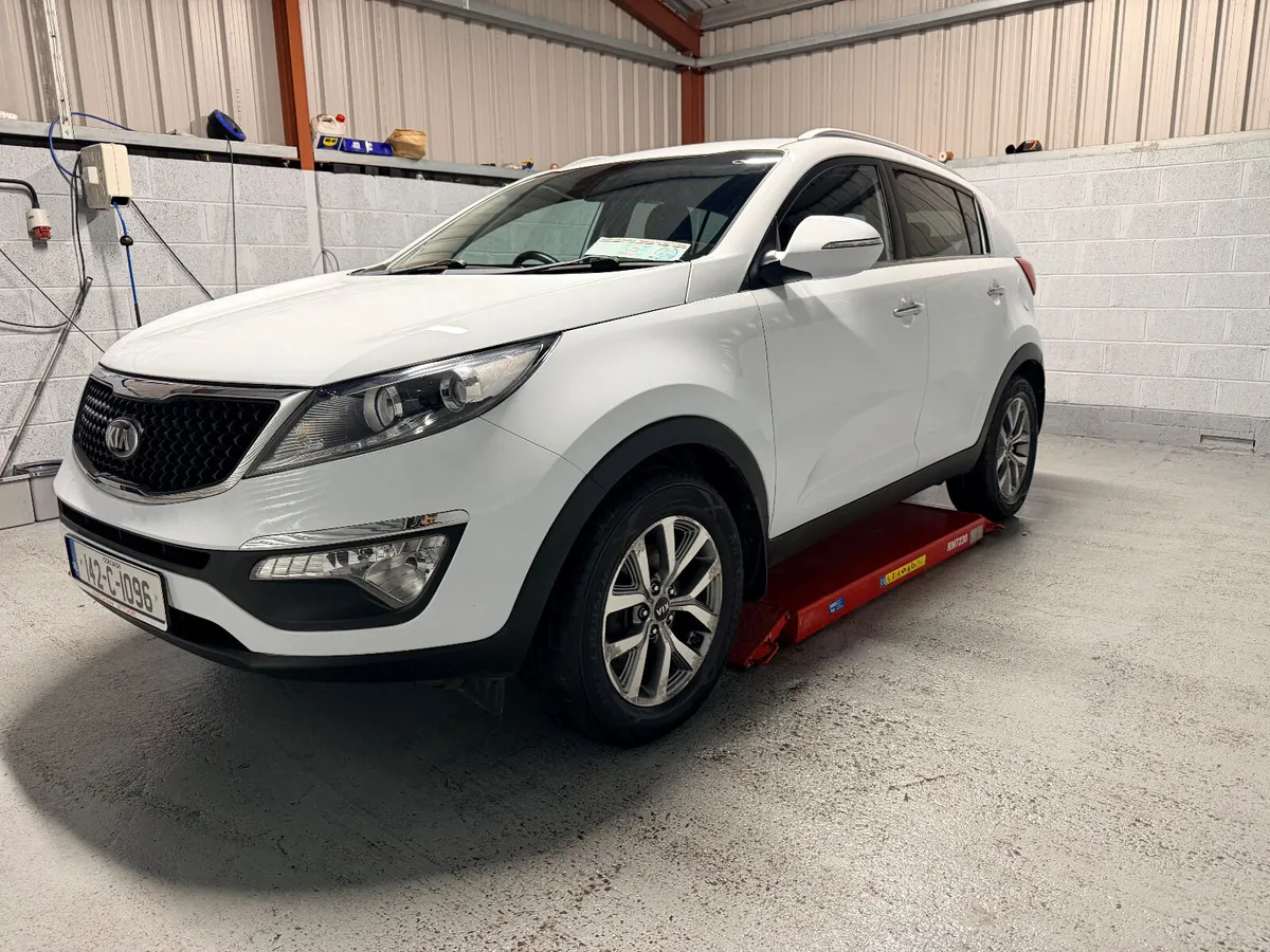 142 Kia Sportage      1 Owner ! - Image 4