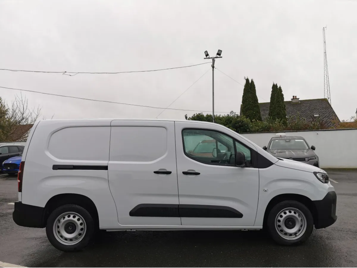 Citroen Berlingo ENTERPRISE BLUEHDI LWB 100 1.0 (P - Image 2
