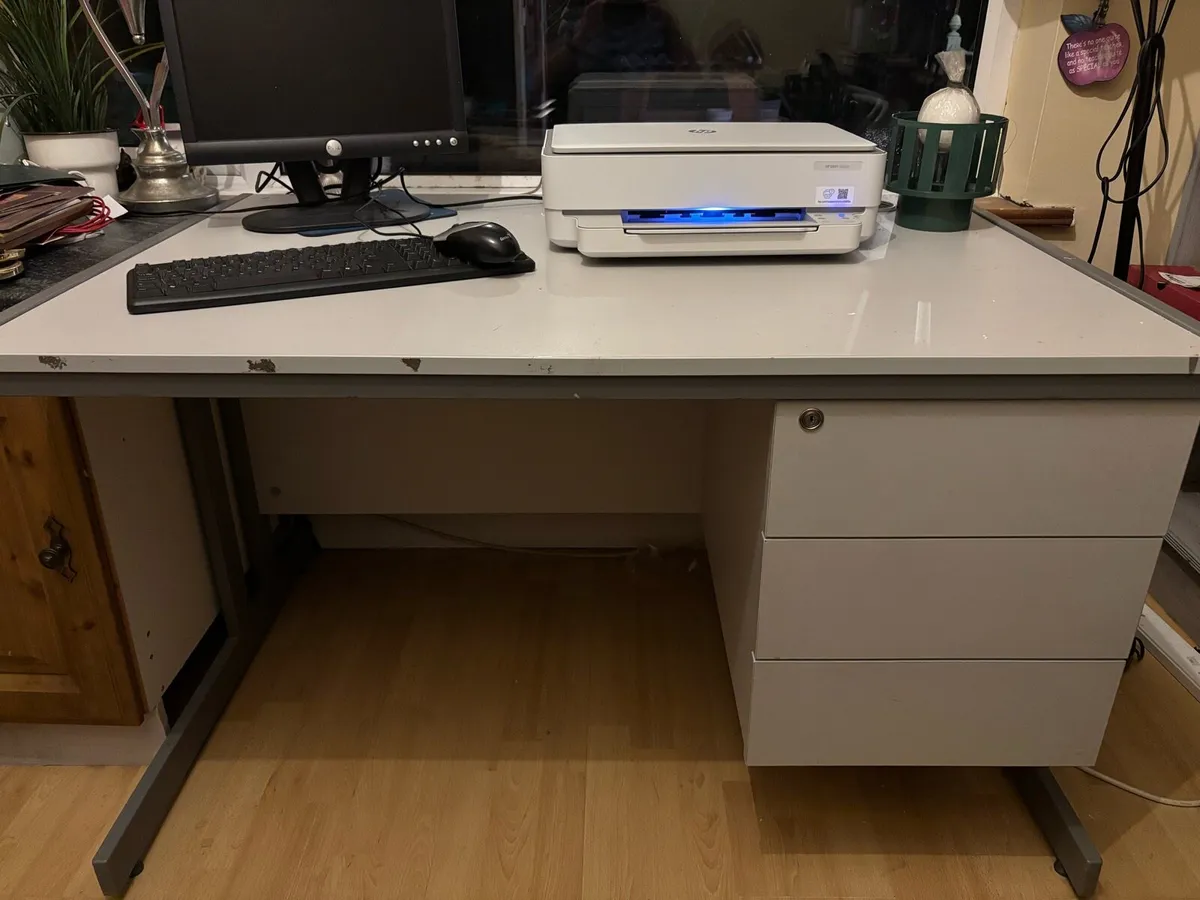 Office / Study desk - Image 1