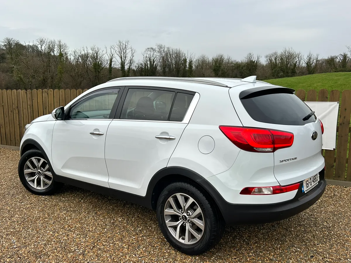2016 Kia Sportage Platinum - Image 2