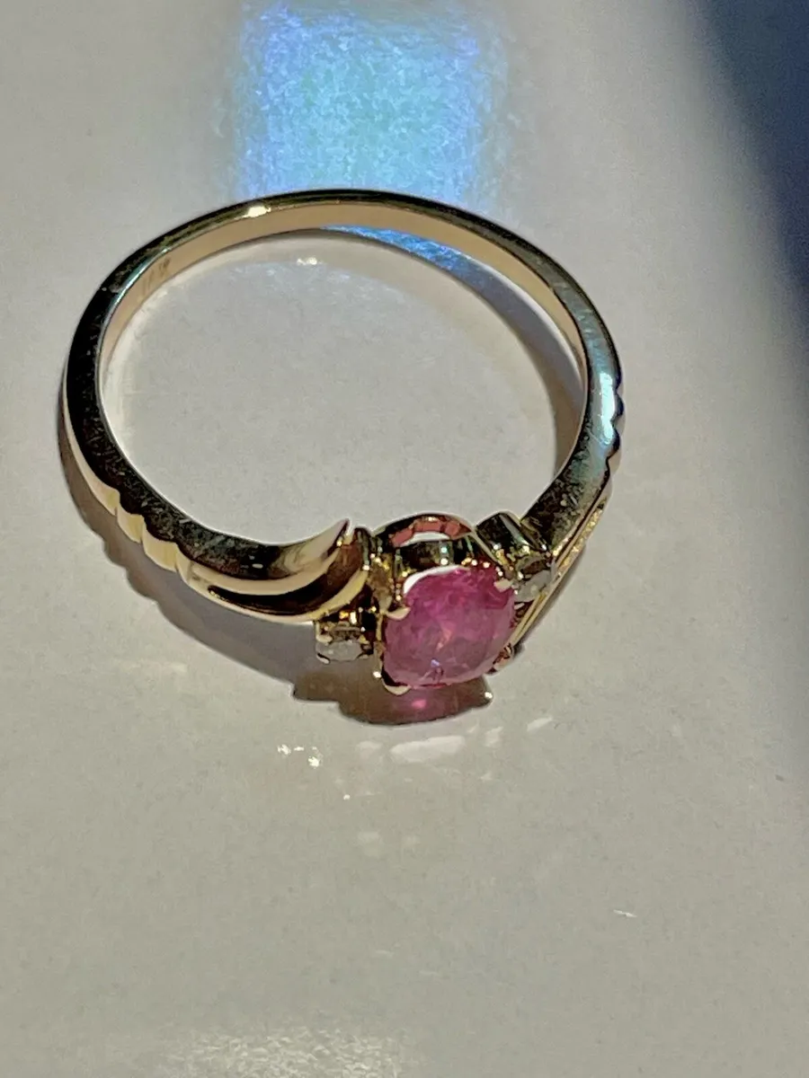 14ct Gold Ladies Ring - Image 3