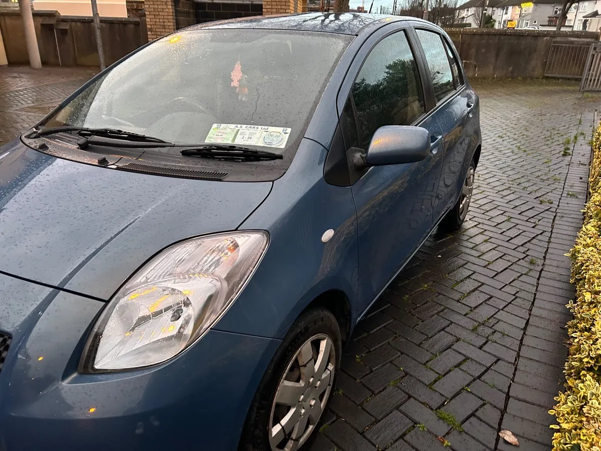 Toyota Yaris 2008 - Image 2