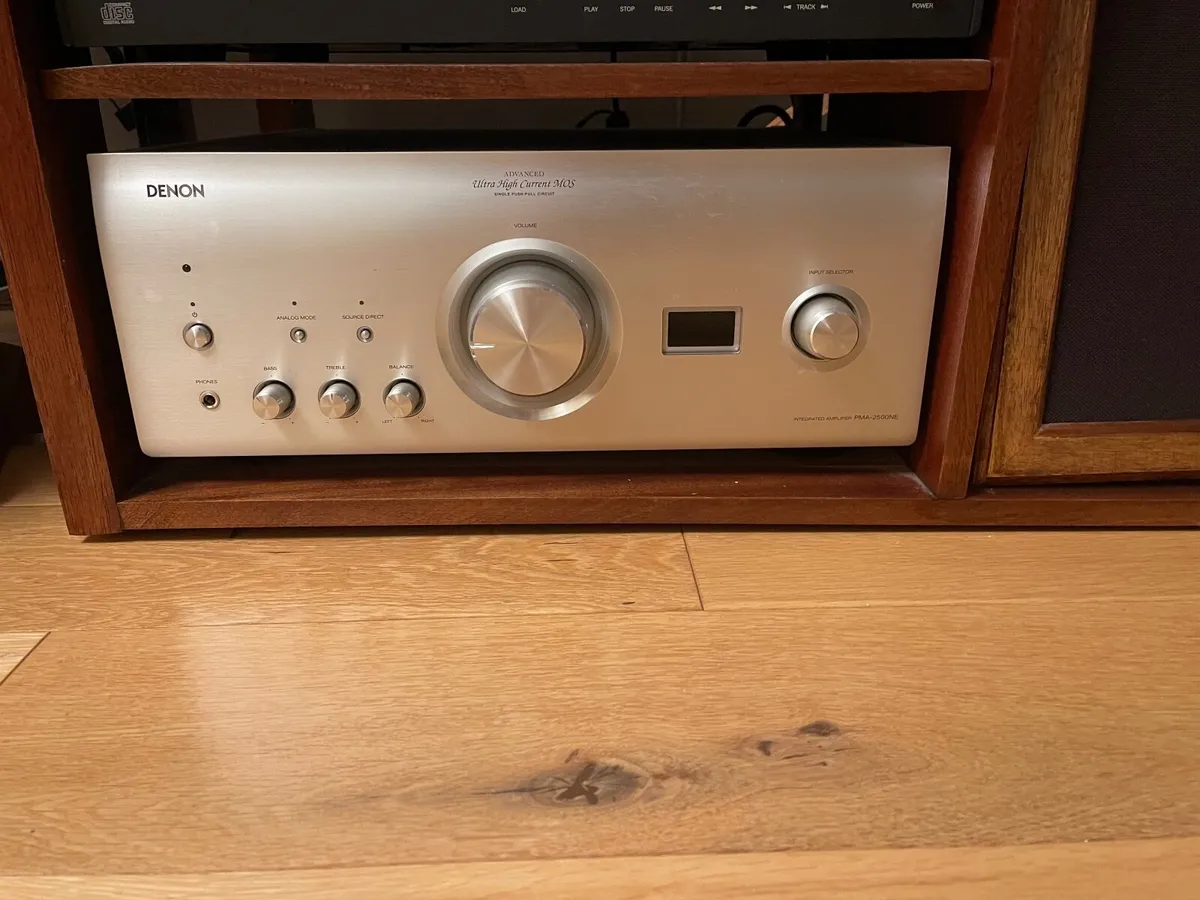 DENON HIFI AMP - Image 1