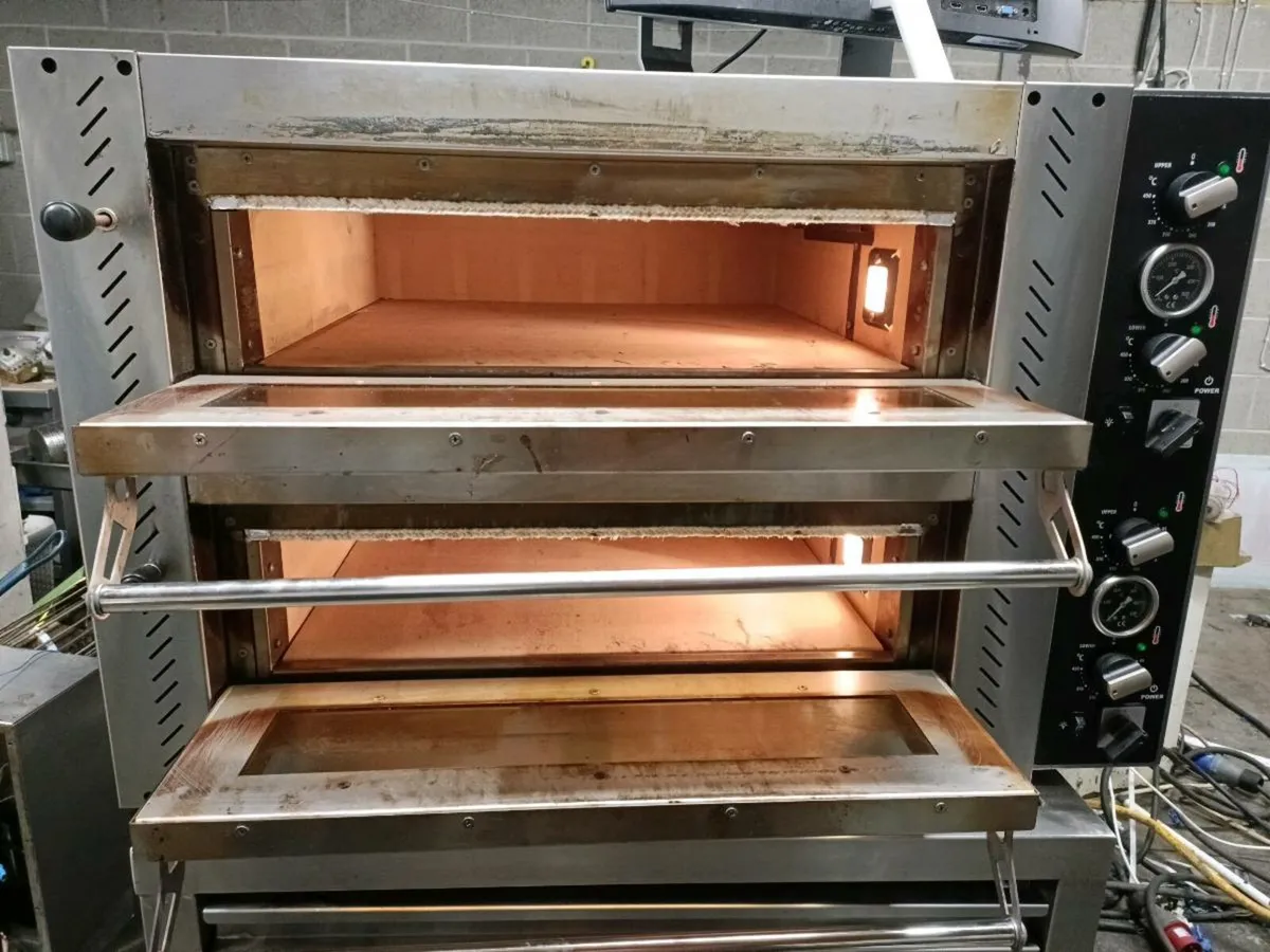 Full Fire clay electric Pizza oven - Image 2