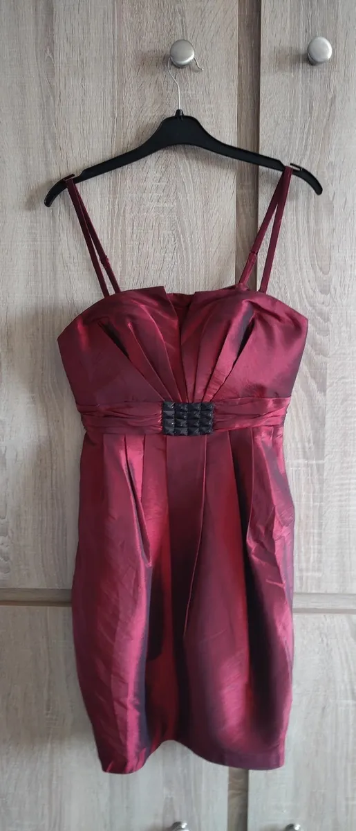 new burgundy dress sizes s and m - Image 1
