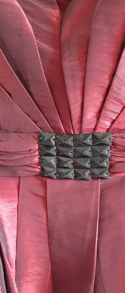 new burgundy dress sizes s and m - Image 4