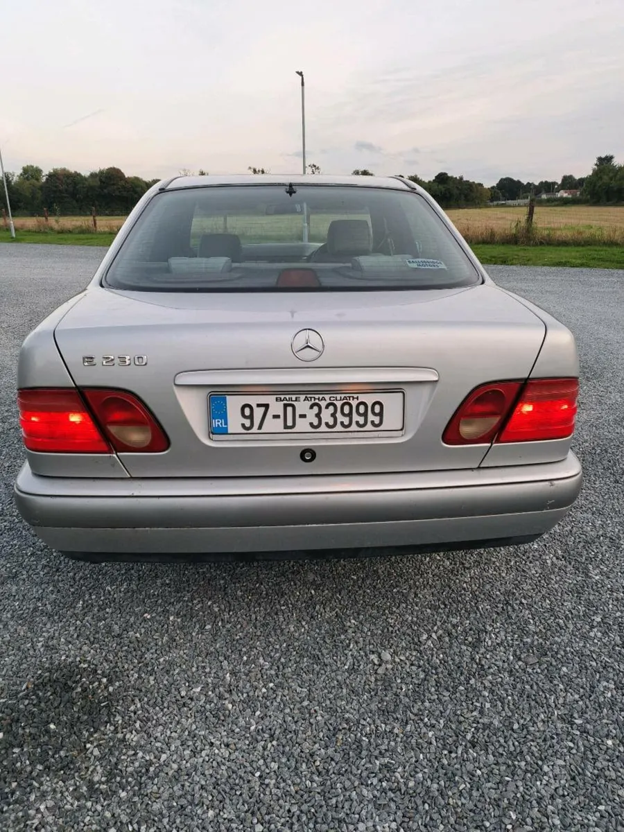 1997 Mercedes E230 Auto Nct 09-2026 - Image 4