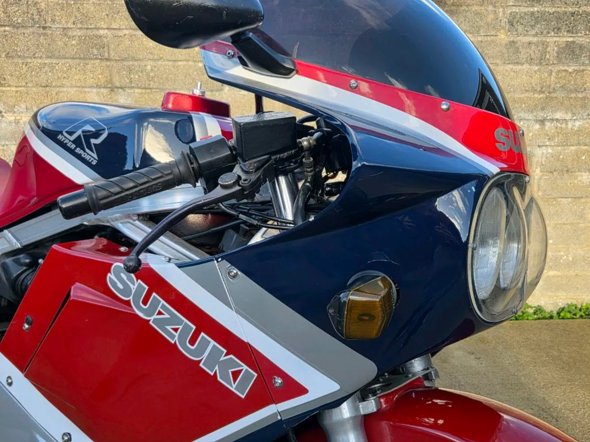 1986 Suzuki GSX-R 750 G Hypersport - Image 3