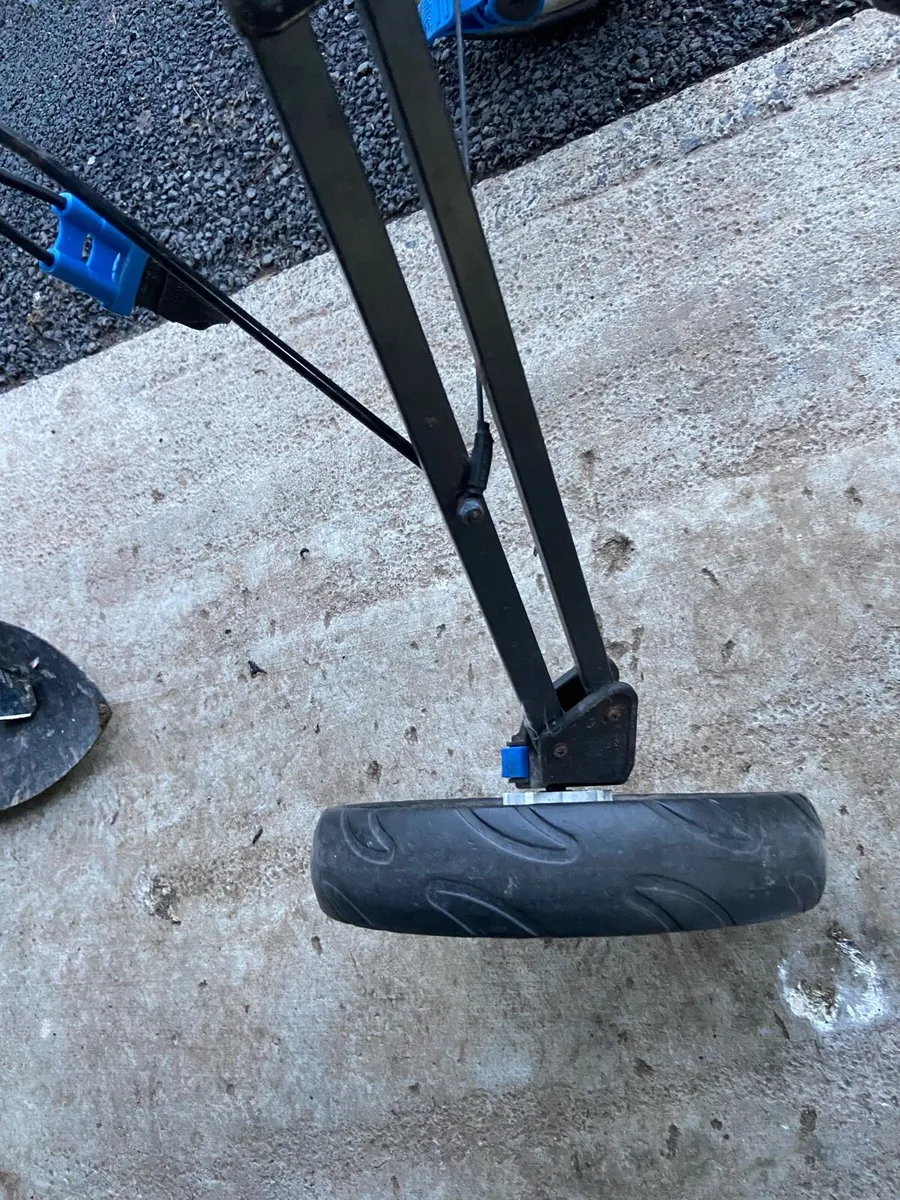 MOTOCADDY -z1 golf trolley - Image 4