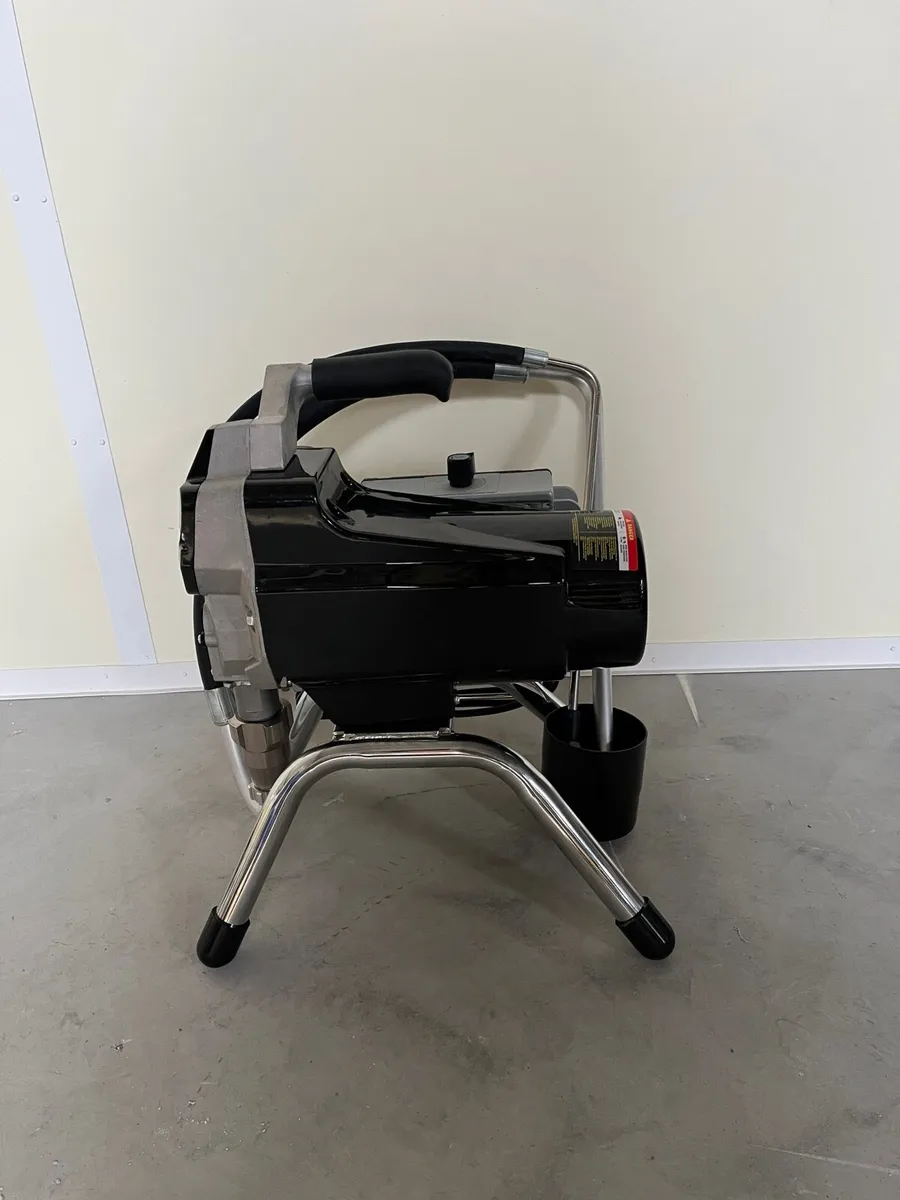 Airless paint sprayer, new, 240v - Image 3