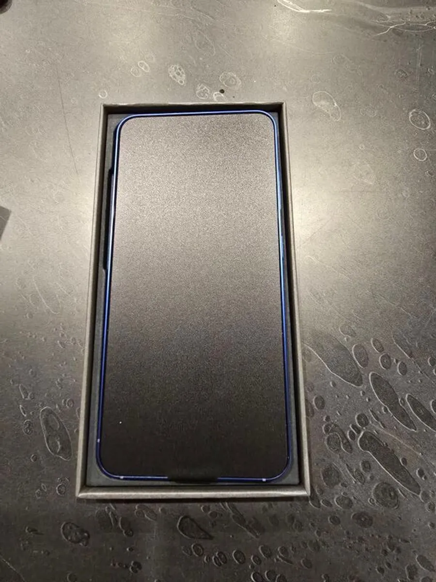 Samsung Galaxy S25 - Image 1