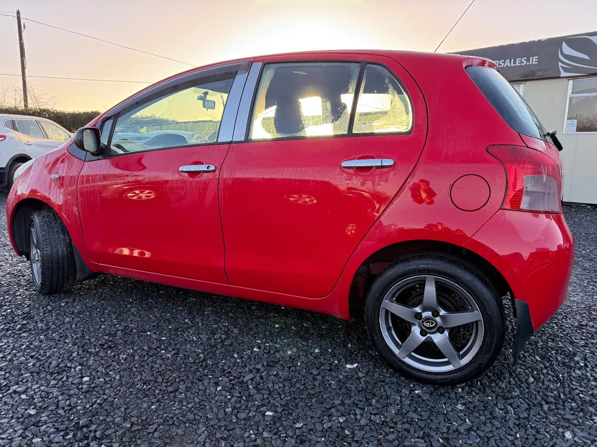 🔵 Toyota Yaris 1.0 Petrol 85BHP - Image 4