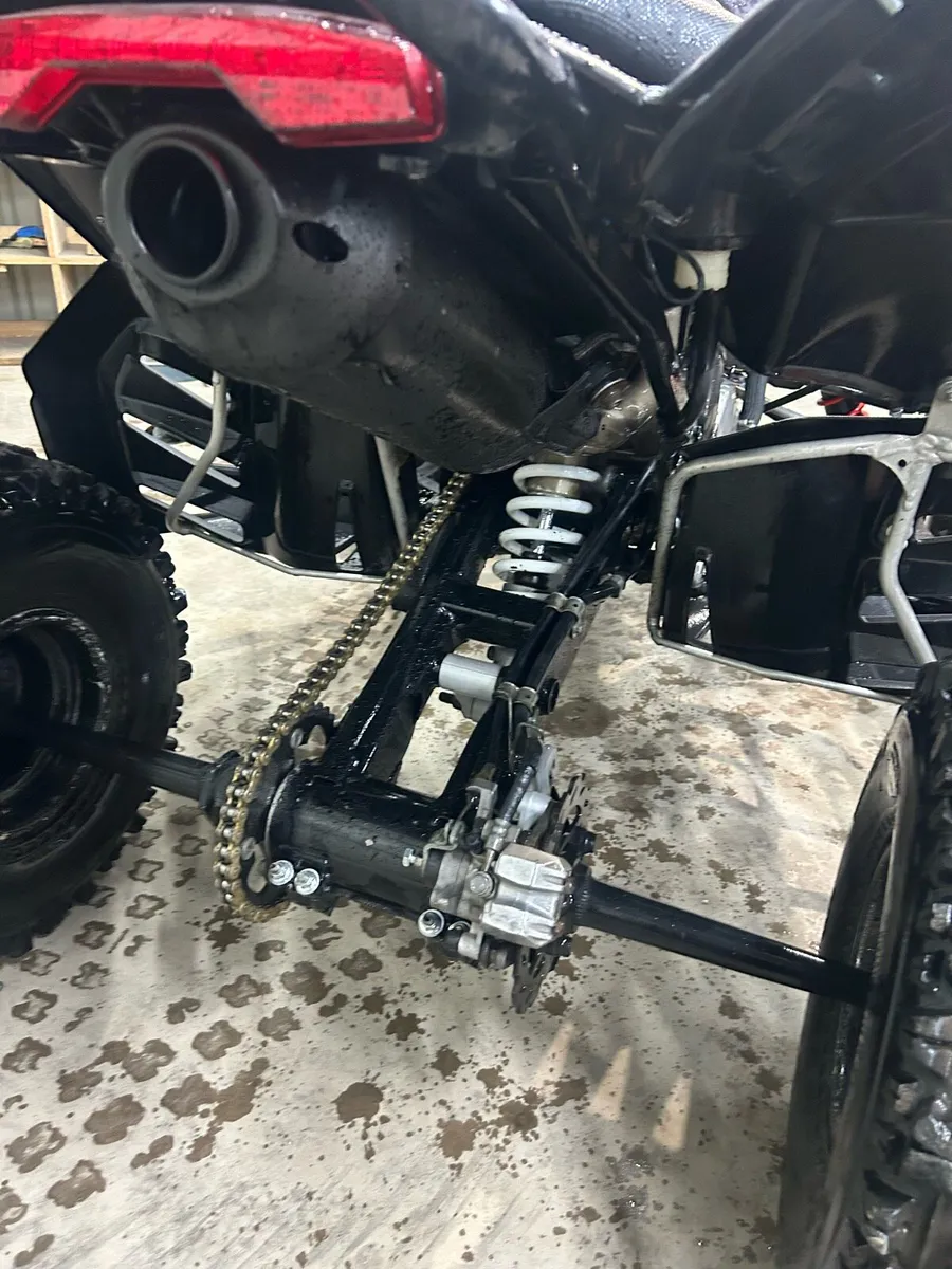 Suzuki ltr 450 black edition - Image 4