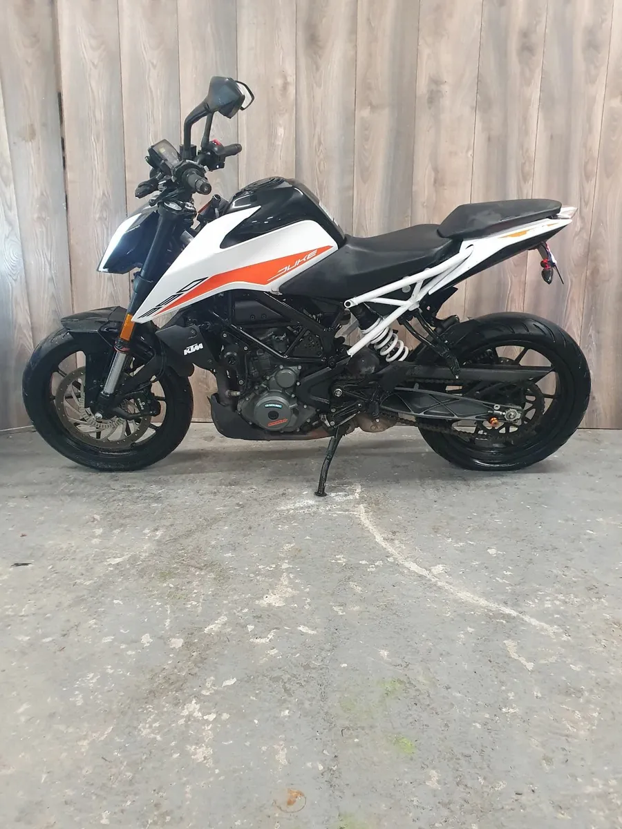 KTM 390 duke 2021 - Image 3