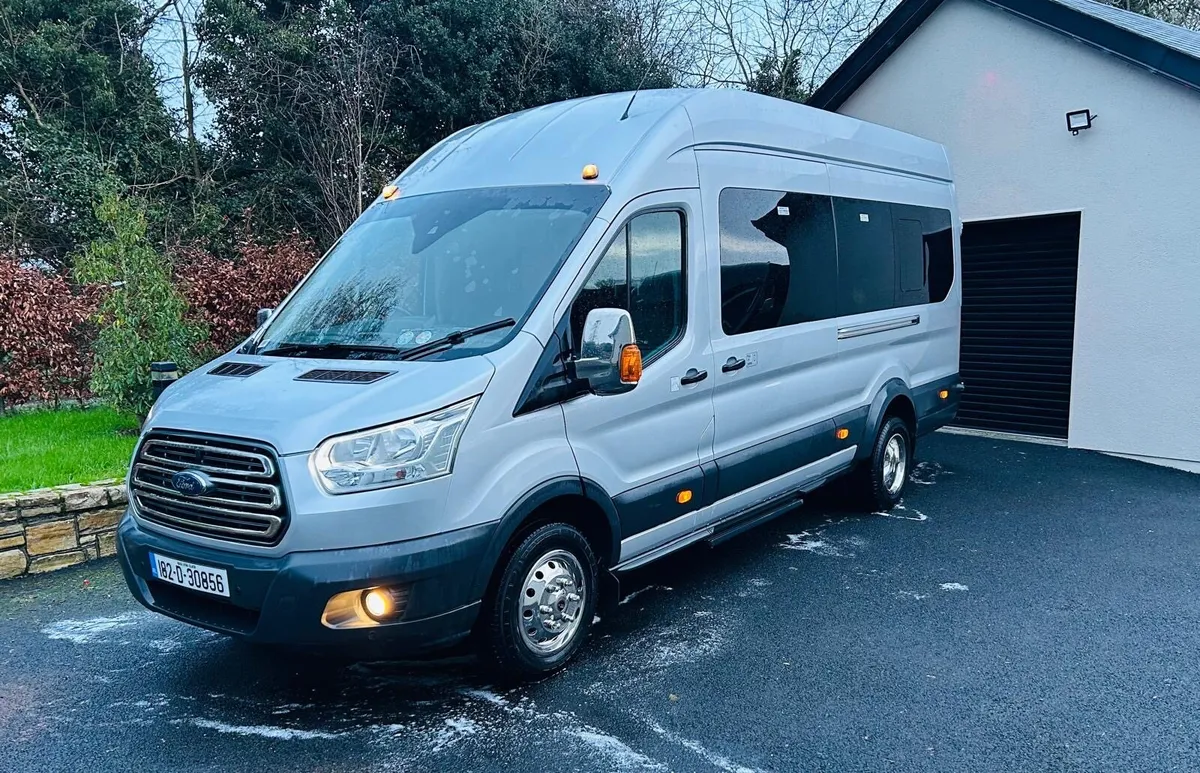 2018 17 SEATER FORD TRANSIT TREND - Image 2