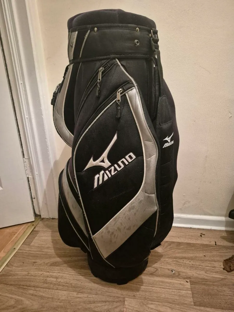 Mizuno golf bag - Image 1