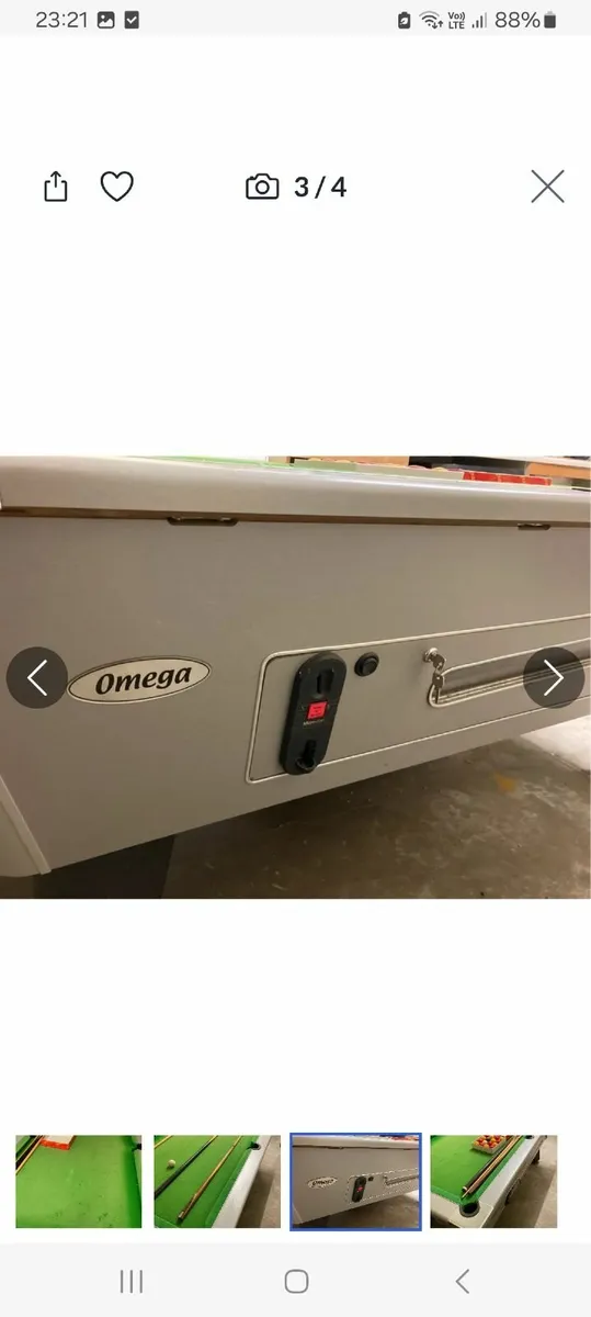 Pool table - Image 1